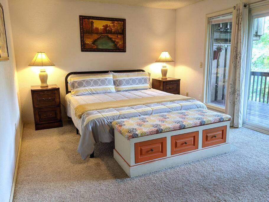 Corner Lake Getaway Apartment Bella Vista ภายนอก รูปภาพ
