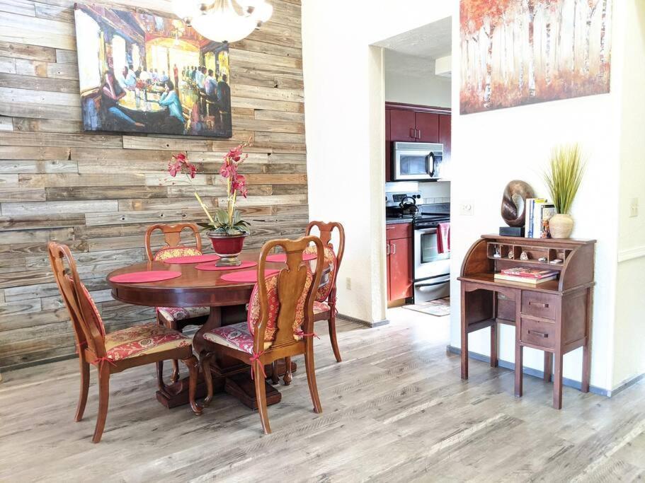 Corner Lake Getaway Apartment Bella Vista ภายนอก รูปภาพ
